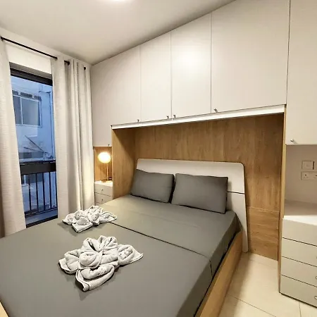 Paceville Glow Six *