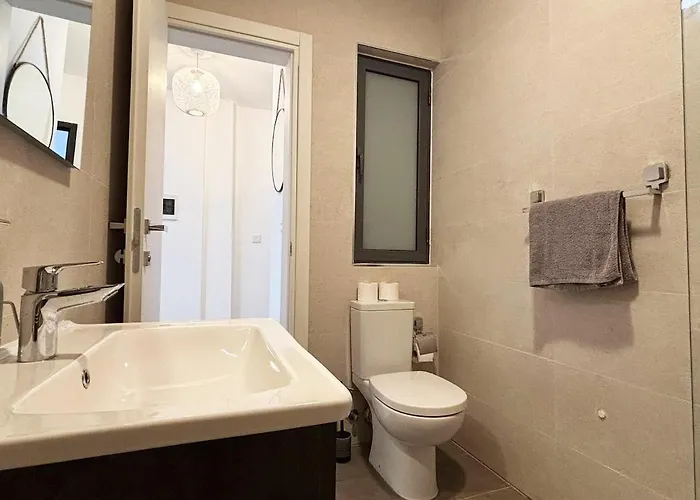 Paceville Glow Six * سانت جوليان