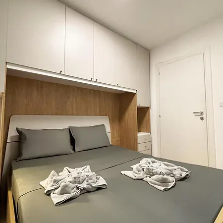 Apartament Paceville Glow Six *