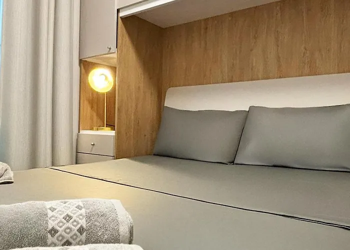 Apartament Paceville Glow Six