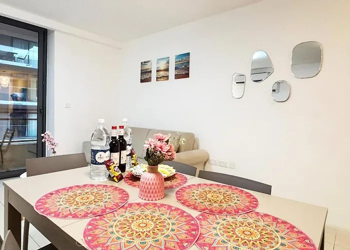 Paceville Glow Six Appartement *